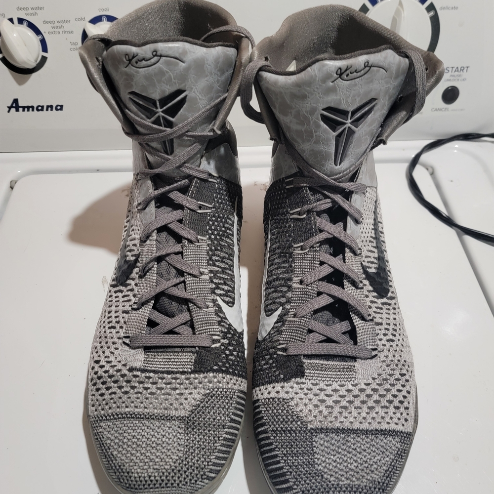 Nike Gray and Black Athletic Shoes